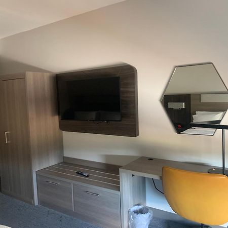 Holiday Inn Express Jesup By Ihg Bagian luar foto