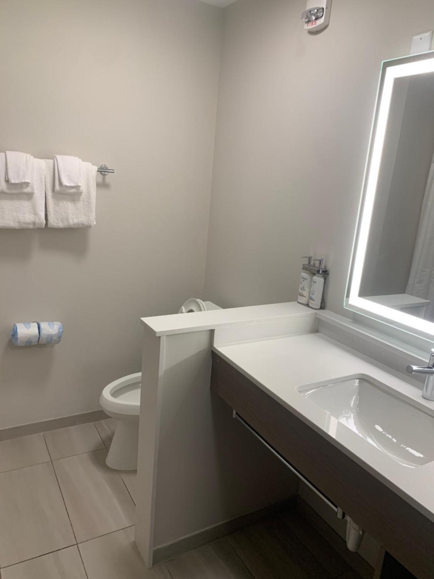 Holiday Inn Express Jesup By Ihg Bagian luar foto